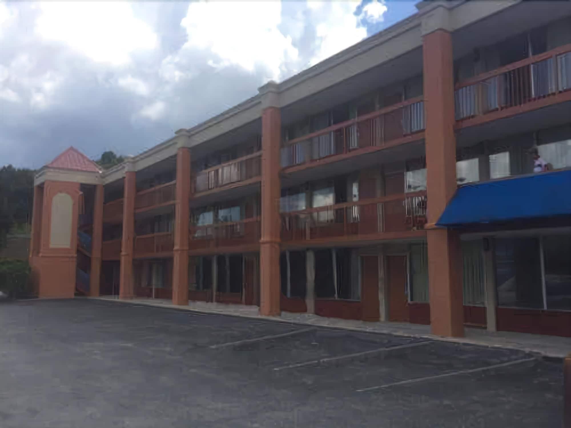 ทราเวลลอดจ์ แฮร์ริแมน Hotel Harriman ภายนอก รูปภาพ